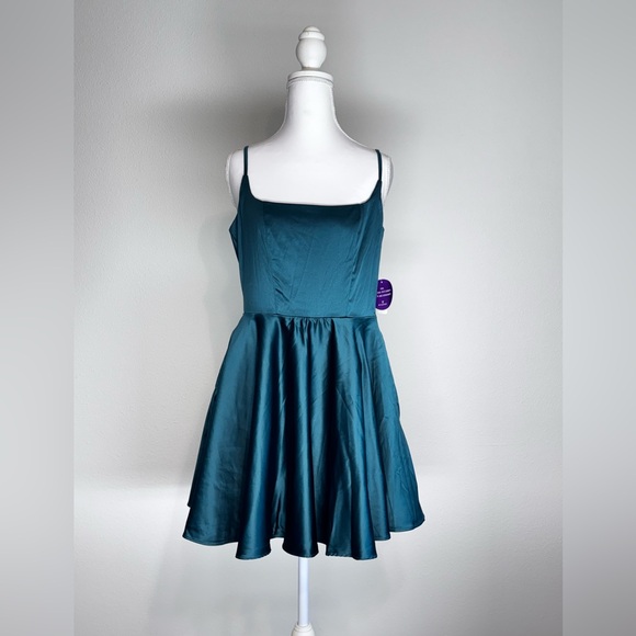 Windsor Dresses & Skirts - Windsor Teal Formal Dress